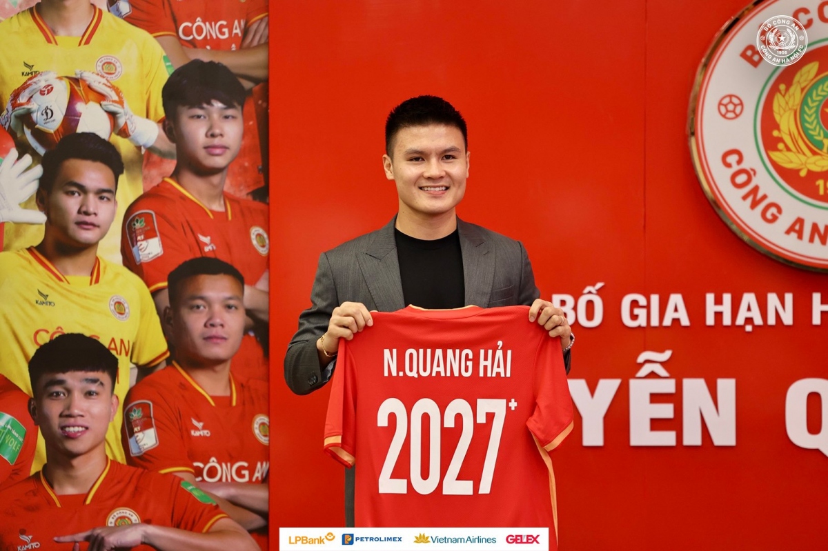 Chuyển nhượng V-League: Quang Hải gia hạn hợp đồng với CAHN